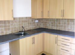 Property to let in Scissett