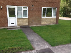 Property to let in Scissett